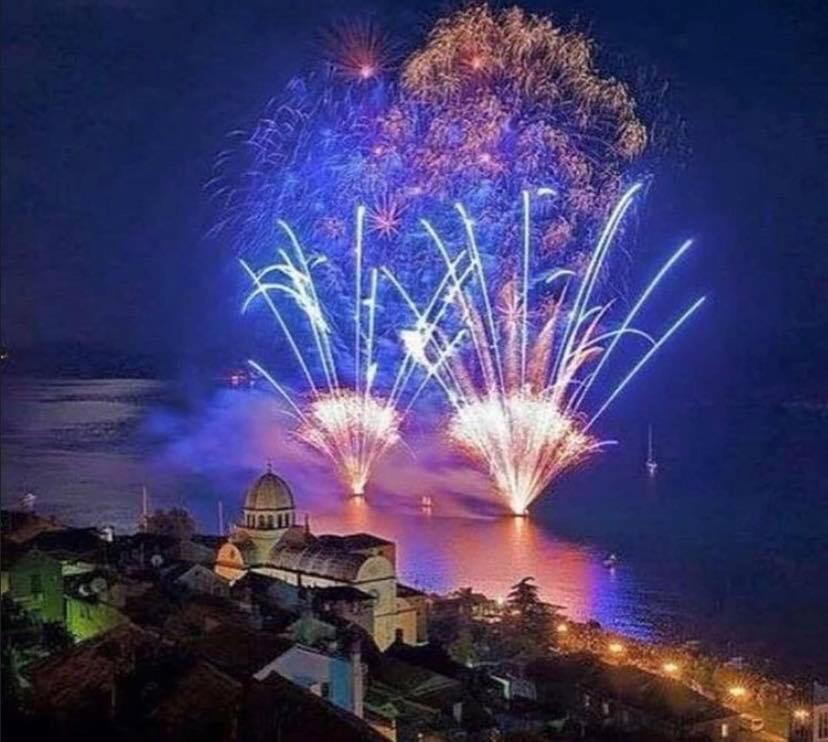 Apartmani Nina Šibenik Екстериор снимка